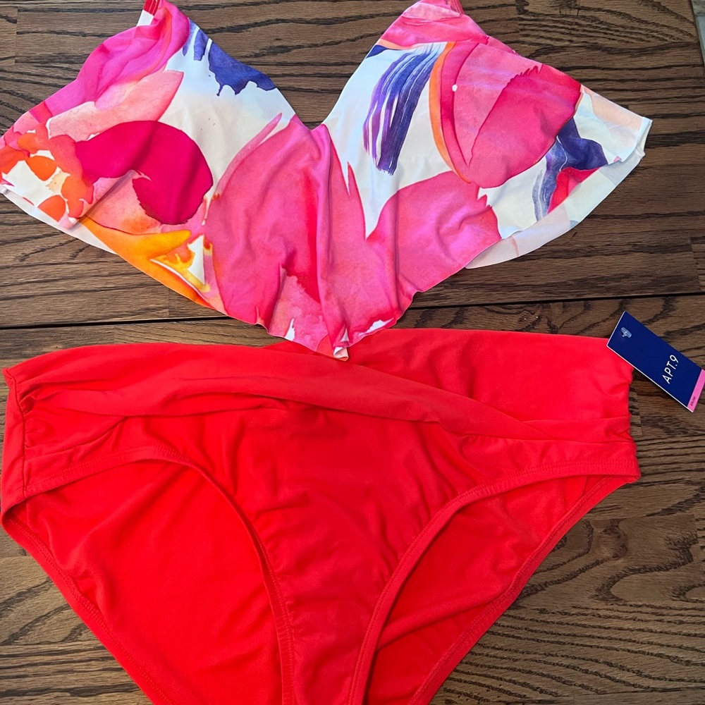 Bikini - NWT Bottom XXL. Top worn once- Large.
